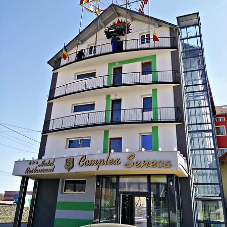 Hotel Seneca Baia Mare Ngoại thất bức ảnh
