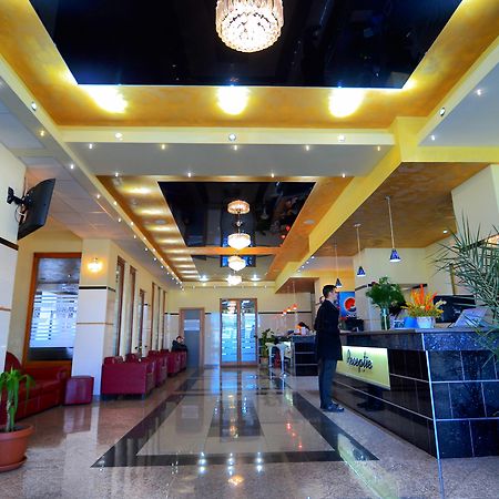 Hotel Seneca Baia Mare Ngoại thất bức ảnh
