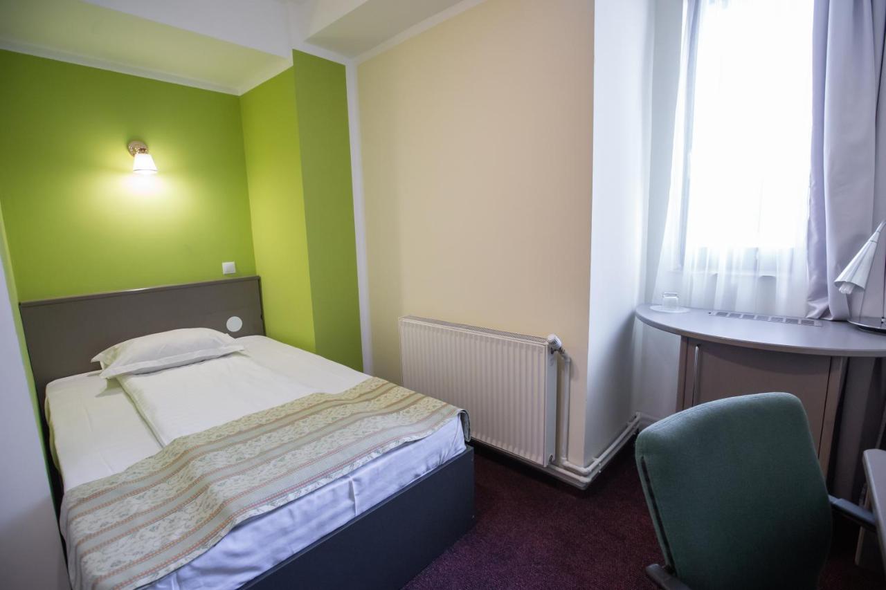 Hotel Seneca Baia Mare Ngoại thất bức ảnh