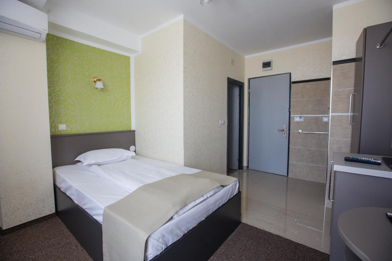 Hotel Seneca Baia Mare Ngoại thất bức ảnh