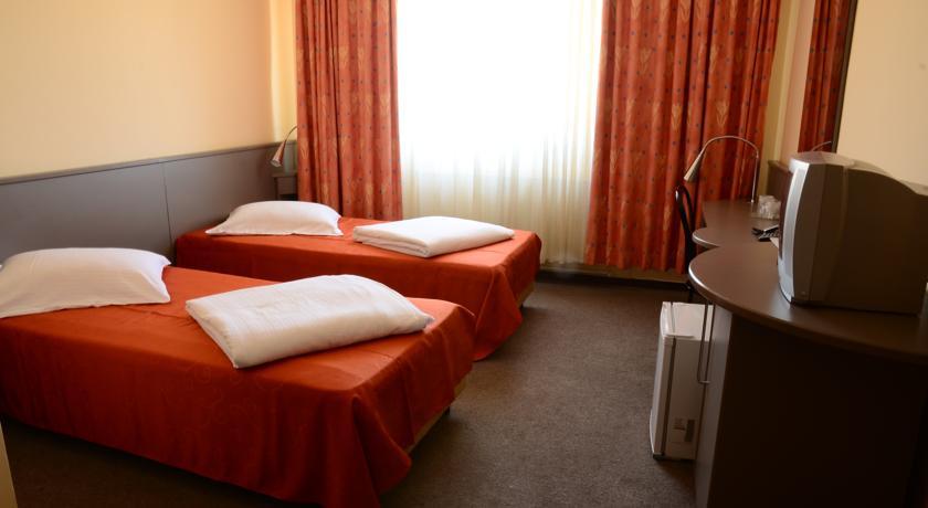 Hotel Seneca Baia Mare Ngoại thất bức ảnh