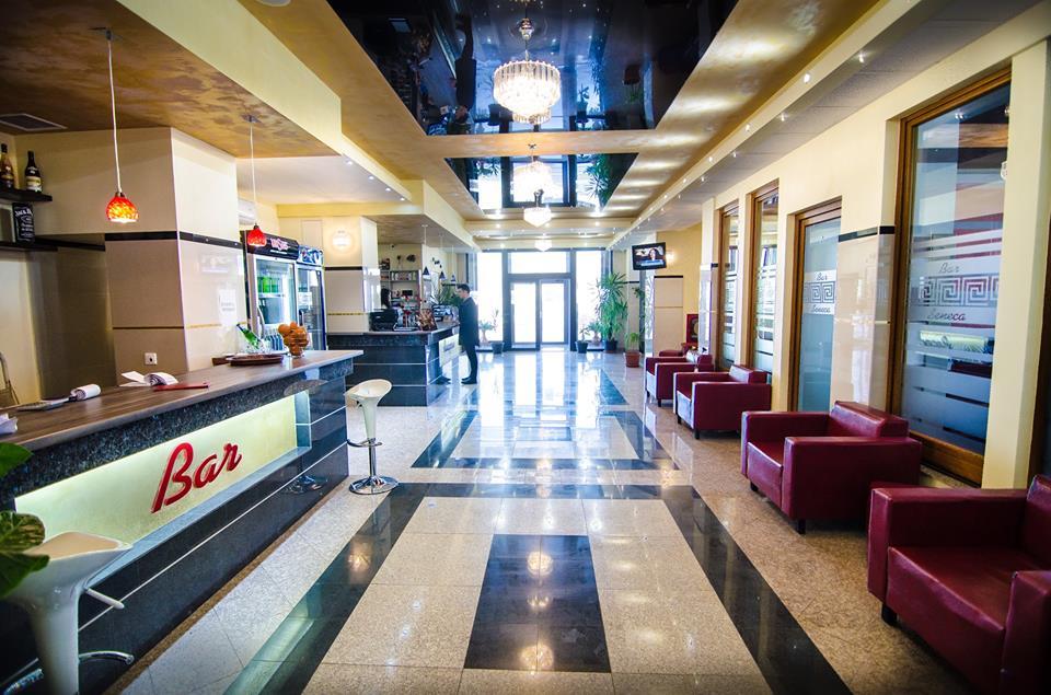 Hotel Seneca Baia Mare Ngoại thất bức ảnh