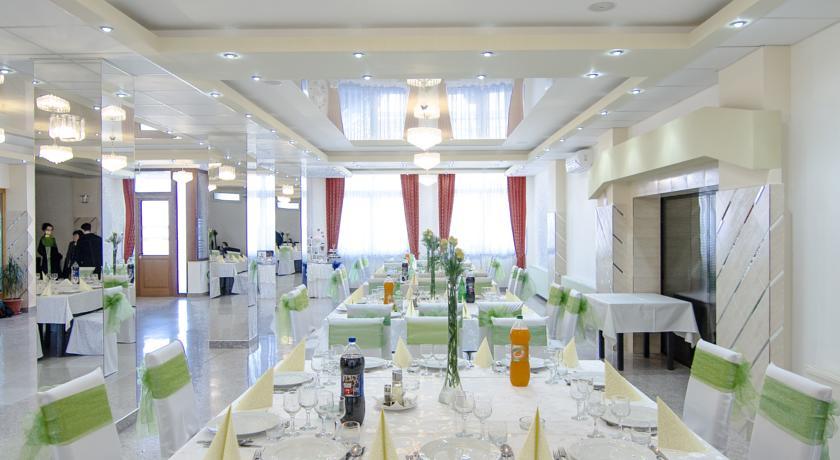 Hotel Seneca Baia Mare Ngoại thất bức ảnh