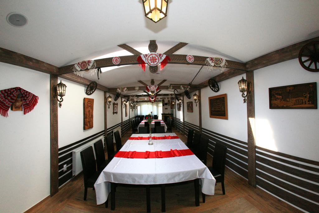 Hotel Seneca Baia Mare Ngoại thất bức ảnh