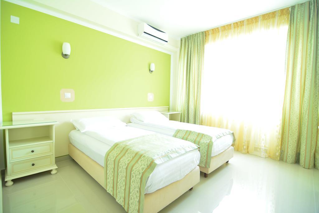 Hotel Seneca Baia Mare Ngoại thất bức ảnh