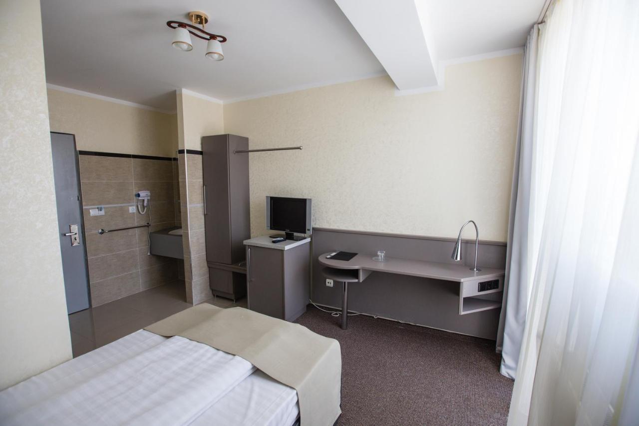 Hotel Seneca Baia Mare Ngoại thất bức ảnh